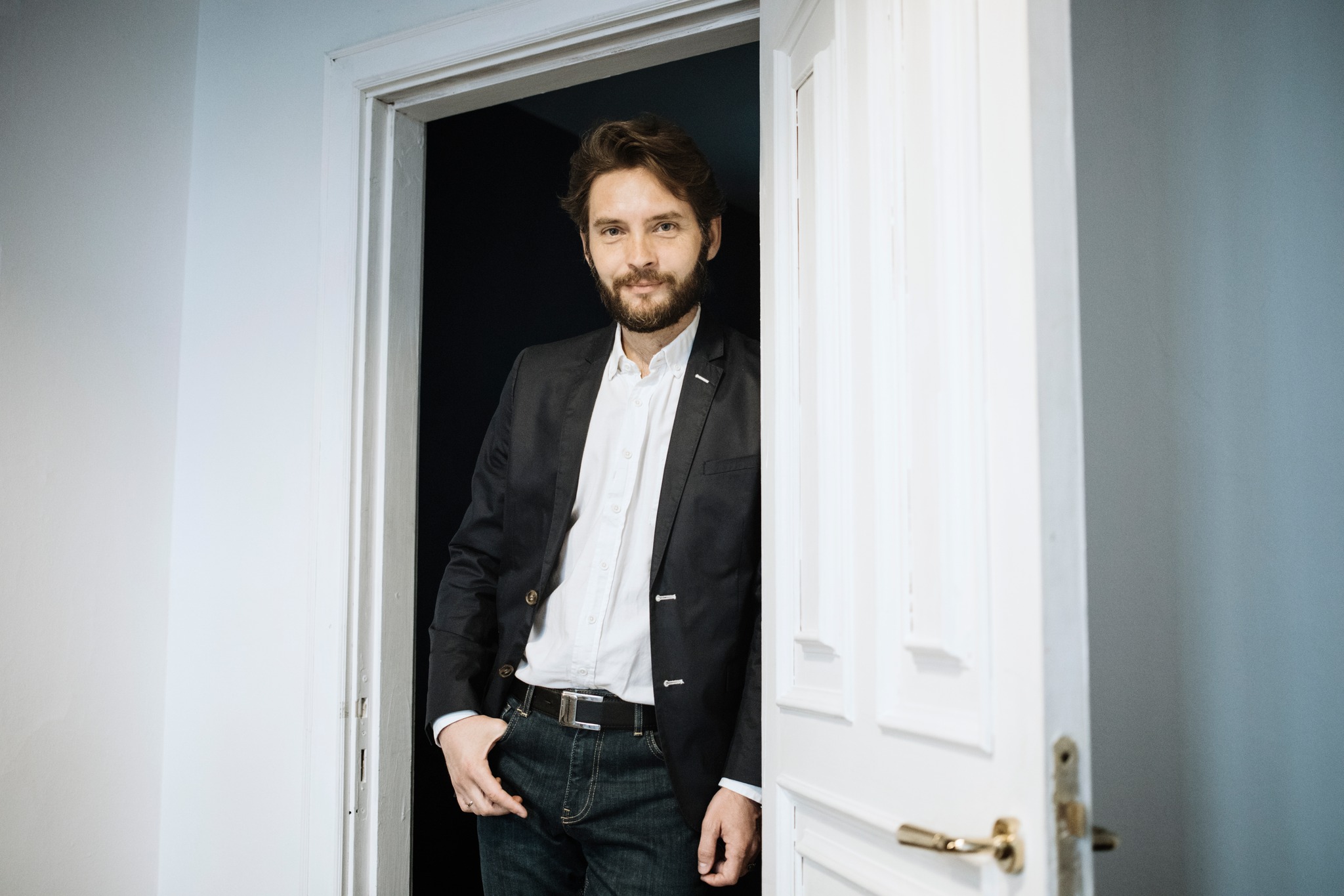 Victor Martinovich. "Why Did Pythia Foretell the Future in the Temple of Apollo?"